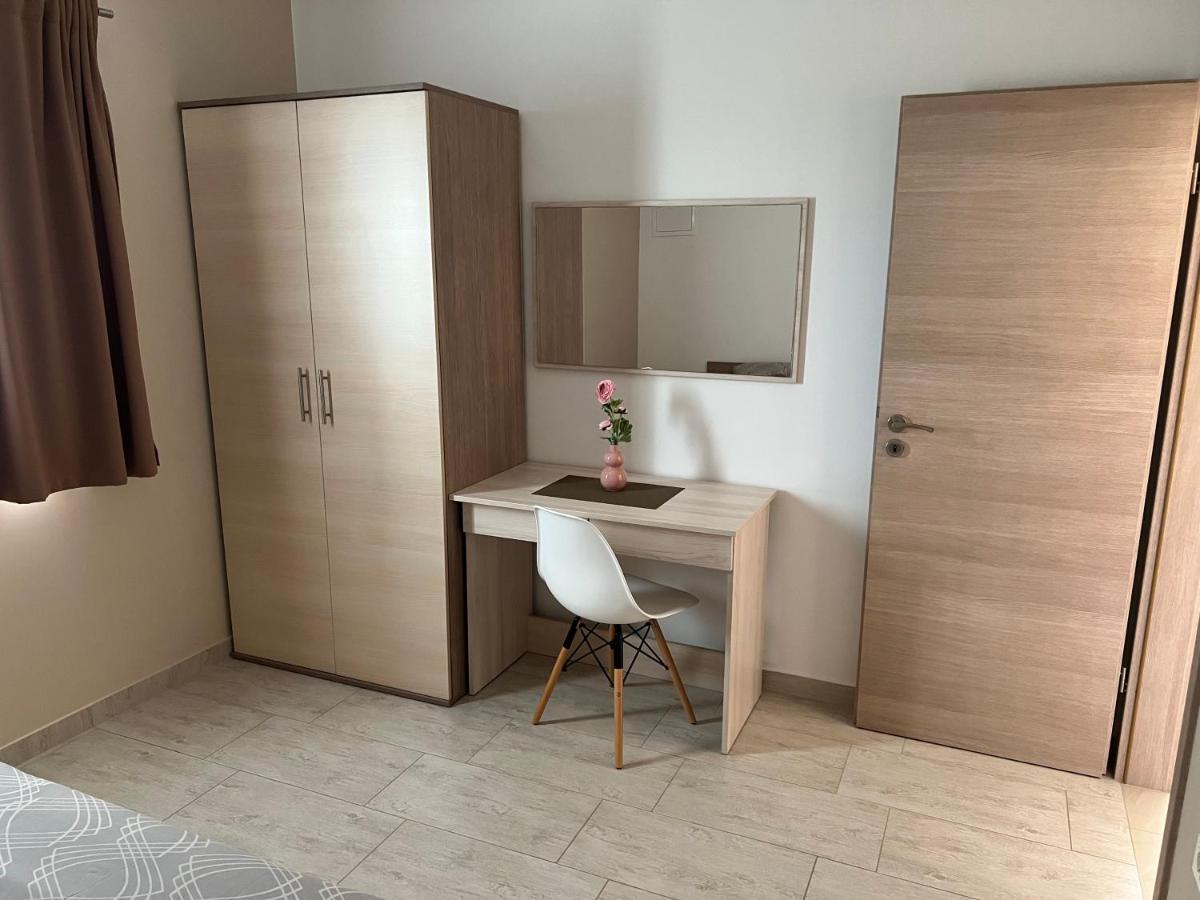 Apartmani Nina I Niko Ugljan Chambre photo