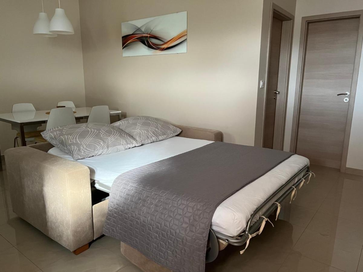 Apartmani Nina I Niko Ugljan Chambre photo