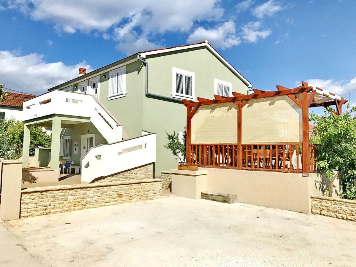 Apartmani Nina I Niko Ugljan Extérieur photo